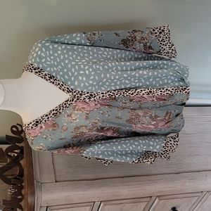 NWT Umgee Flowy Blouse